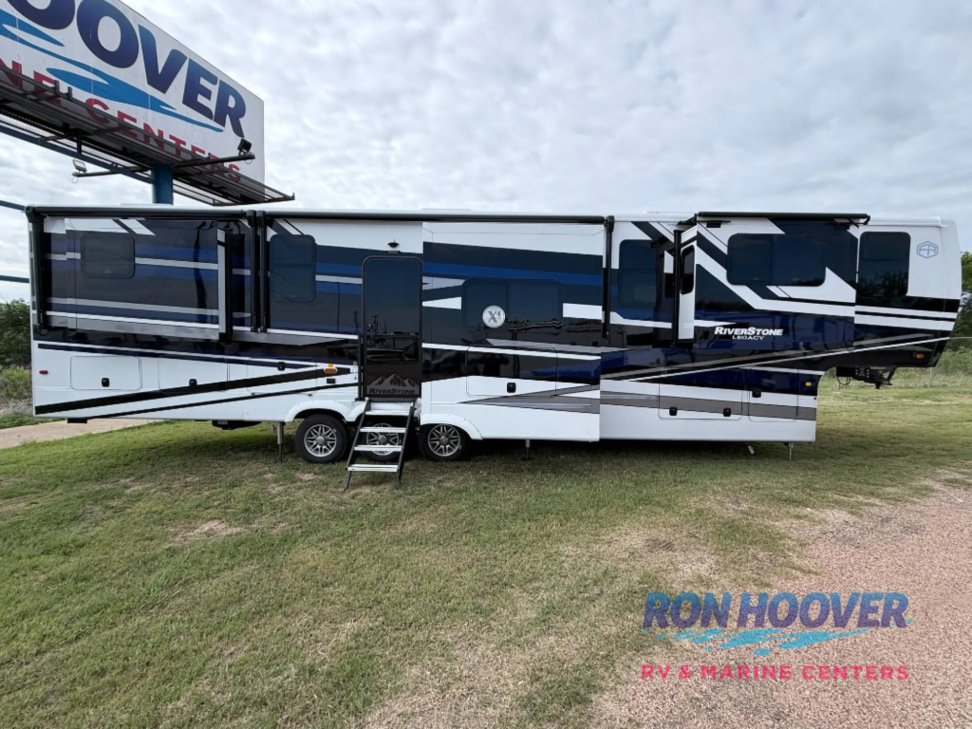 2026 Forest River RiverStone 425FO - Photo 3