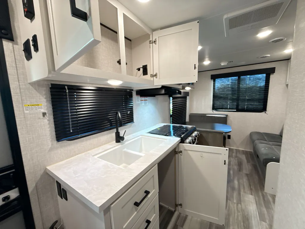2025 Jayco Jay Flight SLX 210QB, Photos photo 12