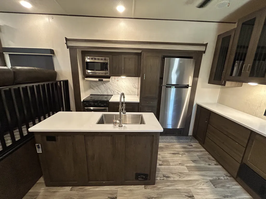 2018 Forest River Wildwood Heritage Glen 372RD, Photos photo 10