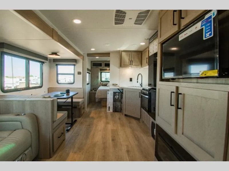 2026 Forest River Rockwood Ultra Lite 2706BH - Photo 3