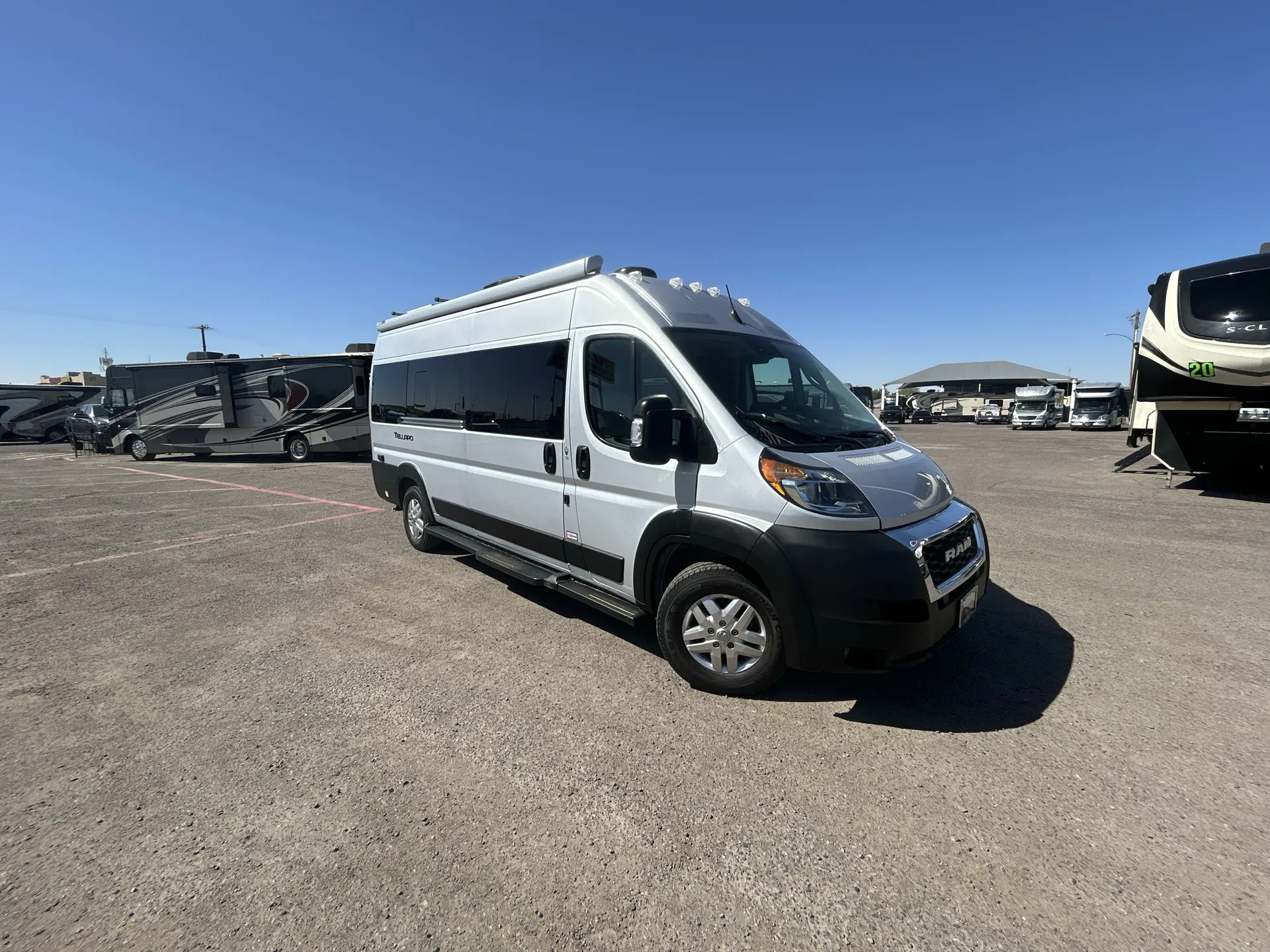2023 Thor Motor Coach Tellaro 20L - Photo 2