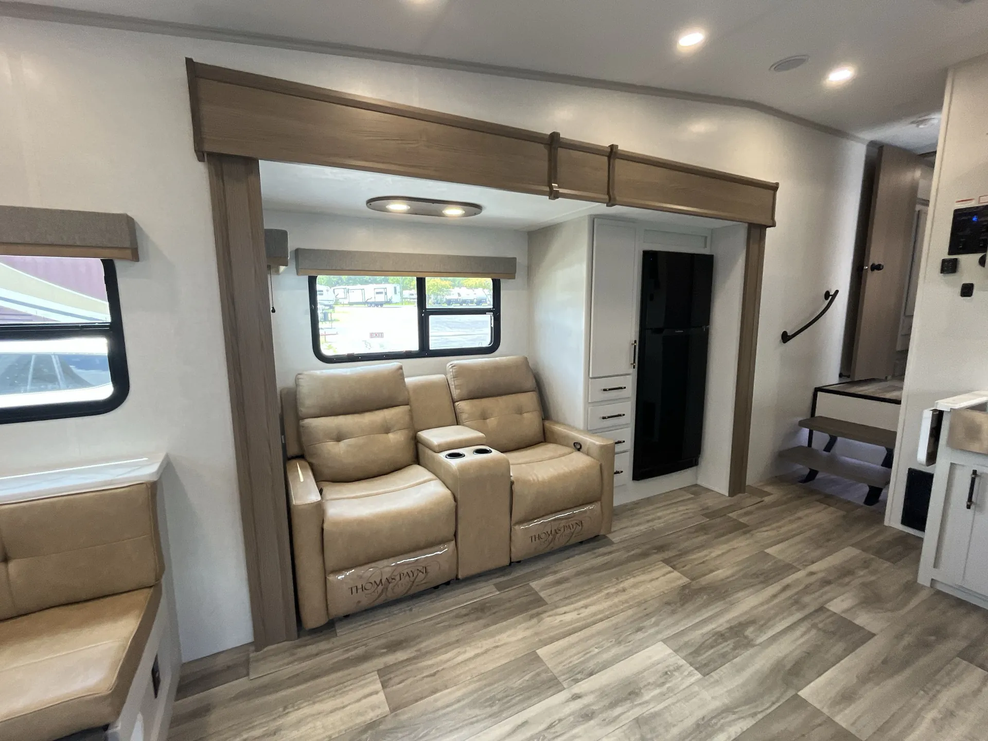 2026 Dutchmen Astoria 250RD — living area main
