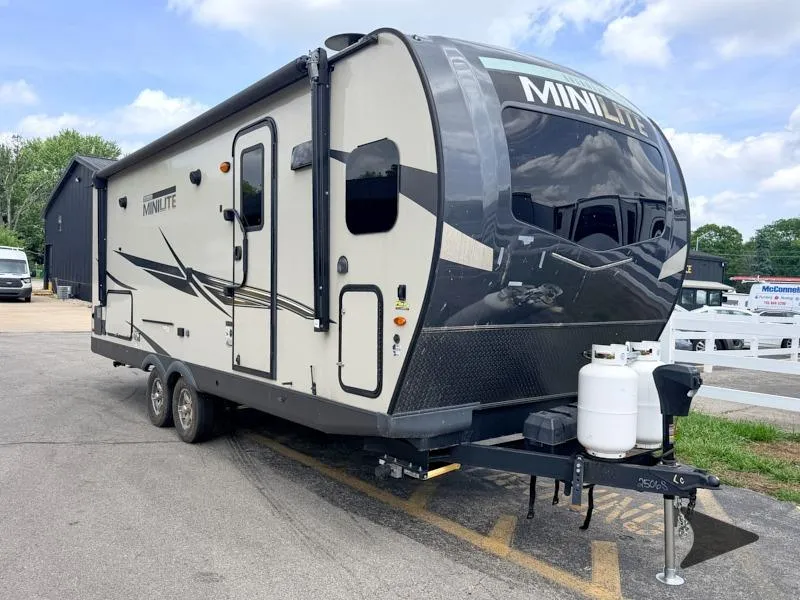 2021 Forest River Rockwood Mini Lite 2506S - Photo 2