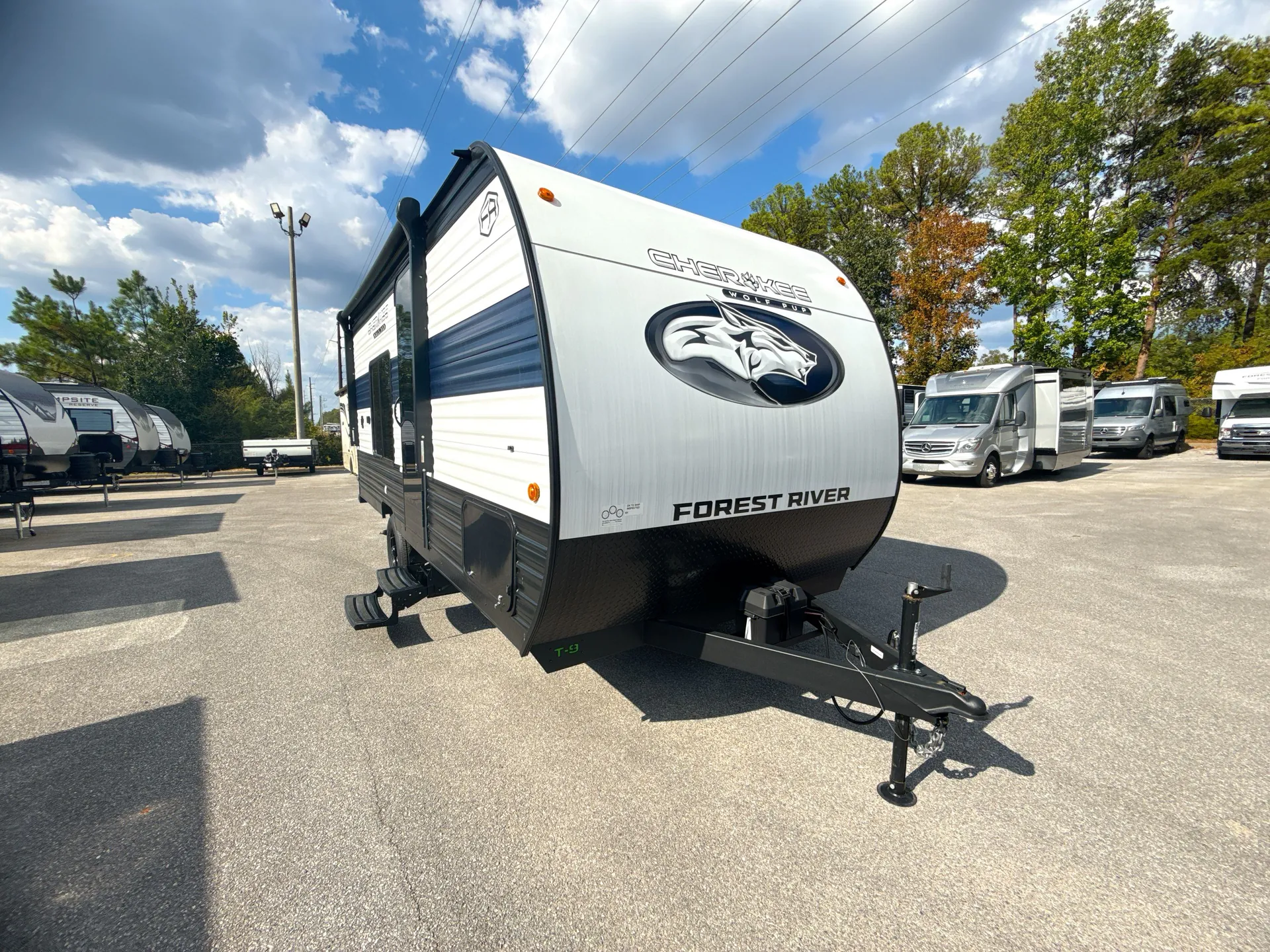 2025 Forest River Cherokee Wolf Pup 17EV - Photo 2