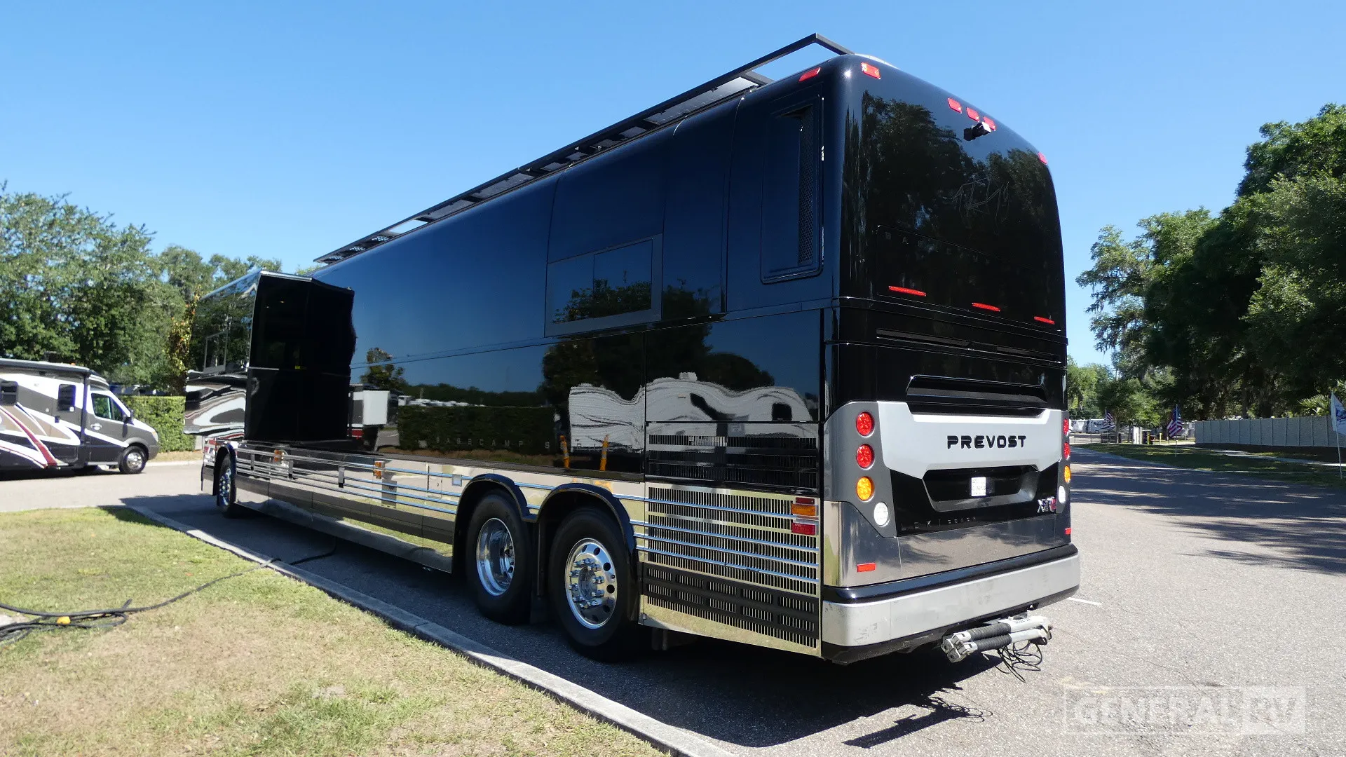 2018 LOKI Coach Prevost X3-45 - Photo 3