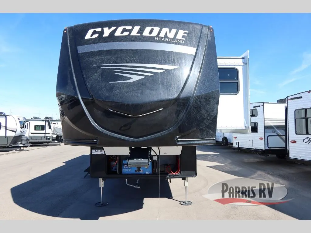 2026 Heartland Cyclone 3914 - Photo 2