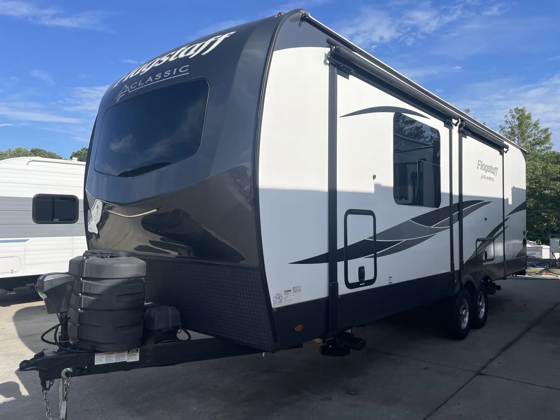 2024 Forest River Flagstaff Classic 826MBR — off campside