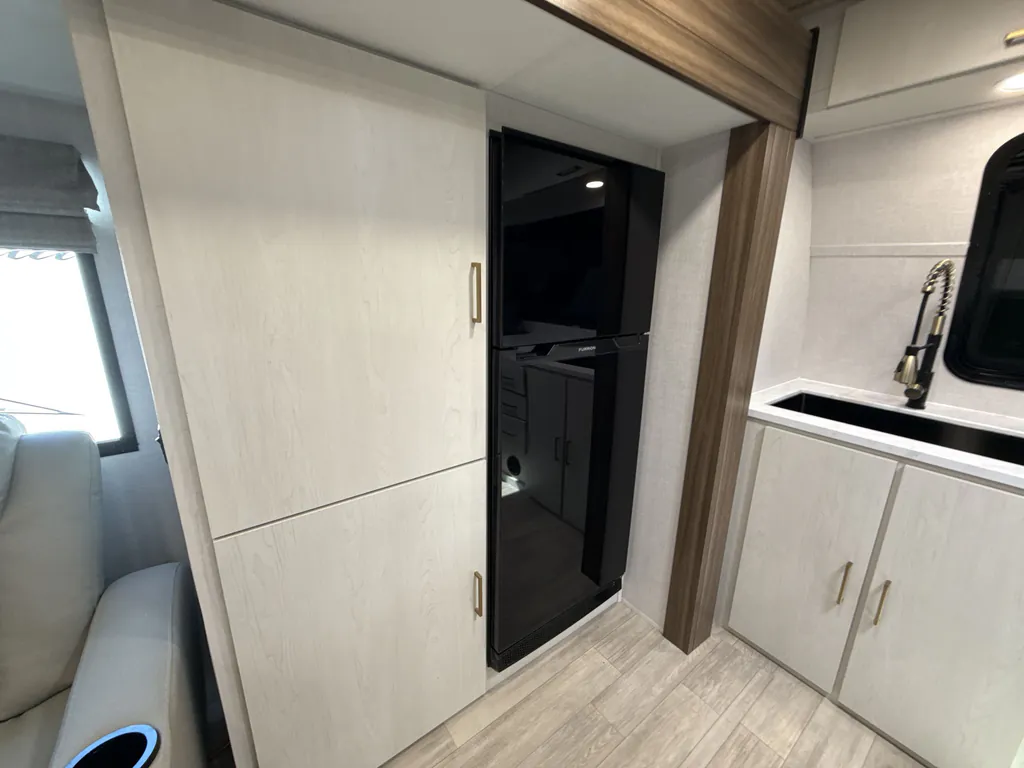 2027 Forest River Vibe Extreme Lite 2600RB, Photos photo 8