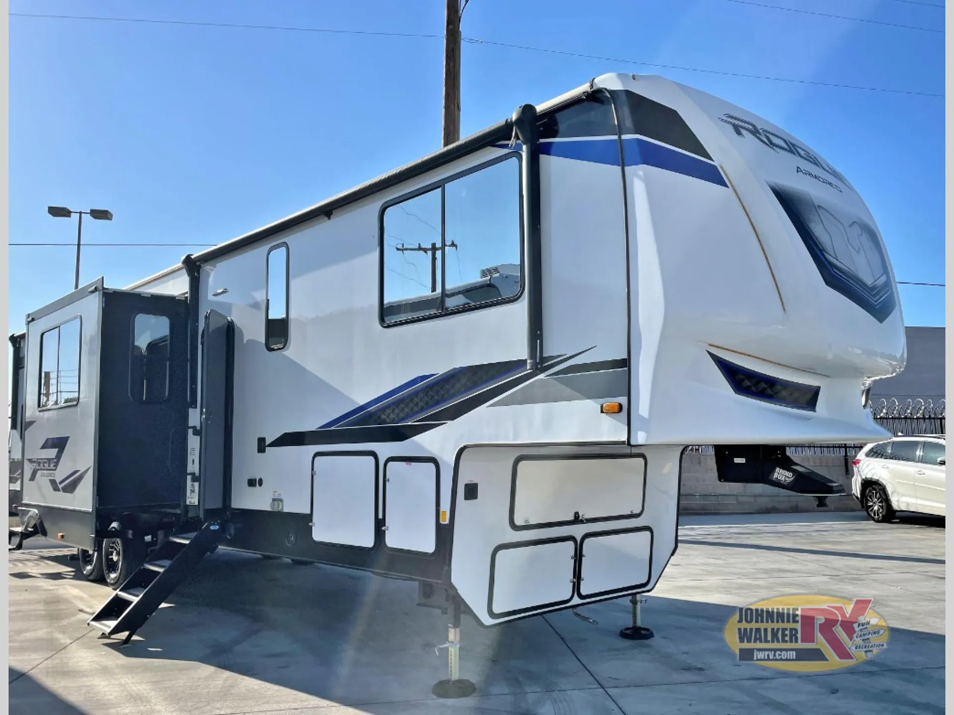 2023 Forest River Vengeance Rogue Armored 351G2 dealer photo 1 from Johnnie Walker RV