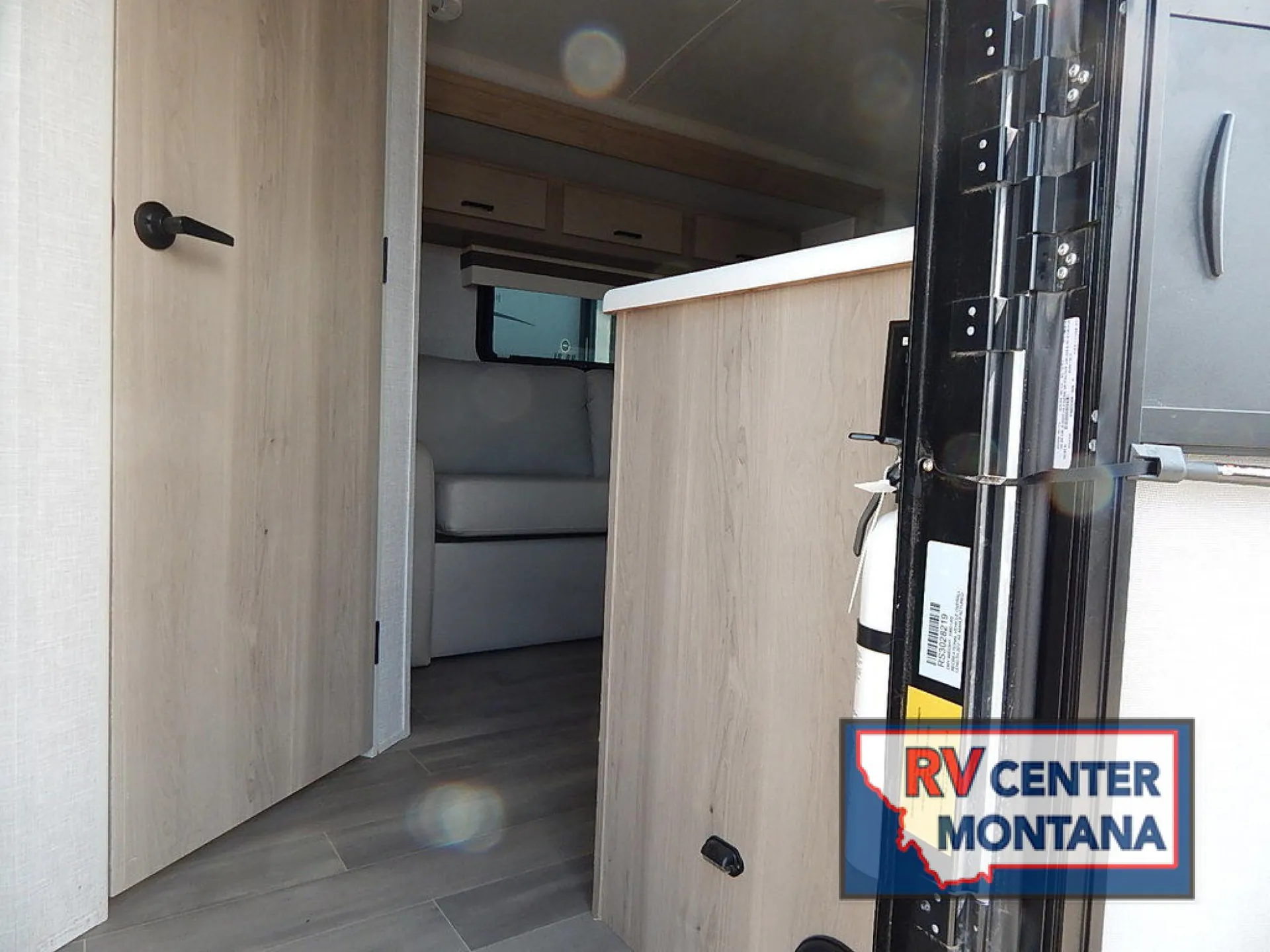 2023 Forest River Rockwood Geo Pro 19FBS — Photo 6