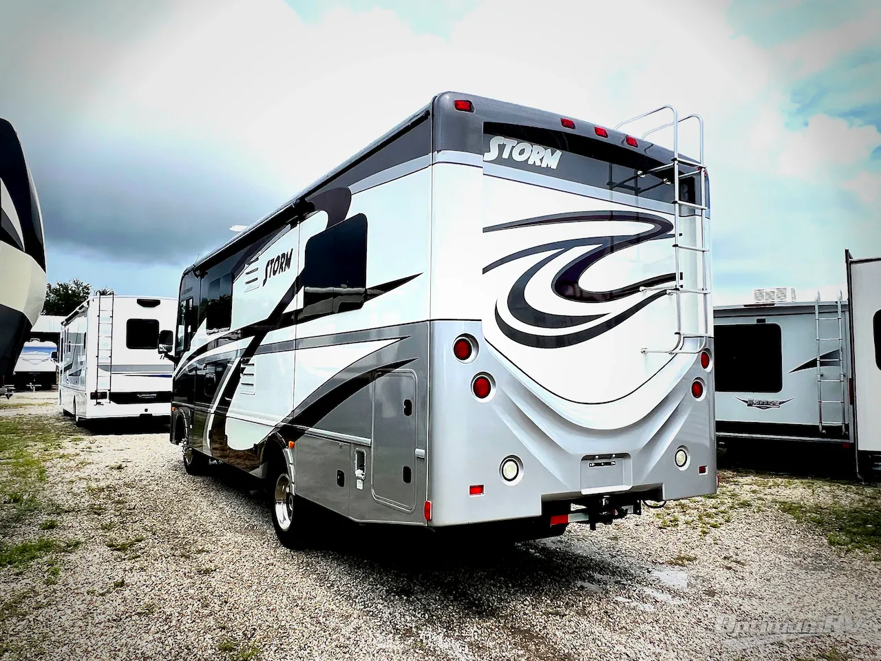 2016 Fleetwood Storm 28MS - Photo 4