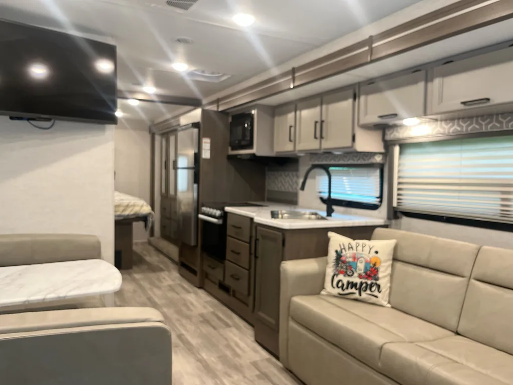 2024 Thor Motor Coach Freedom Traveler A29, Photos photo 2