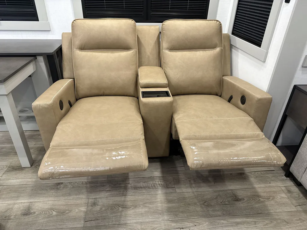 2026 Brinkley Model Z 3600, Photos photo 24