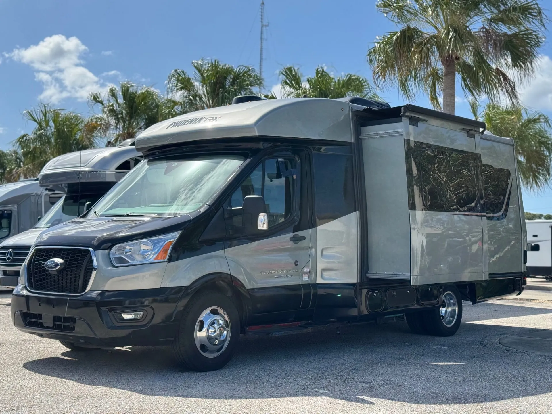 2023 Phoenix TRX 1561 - Photo 3