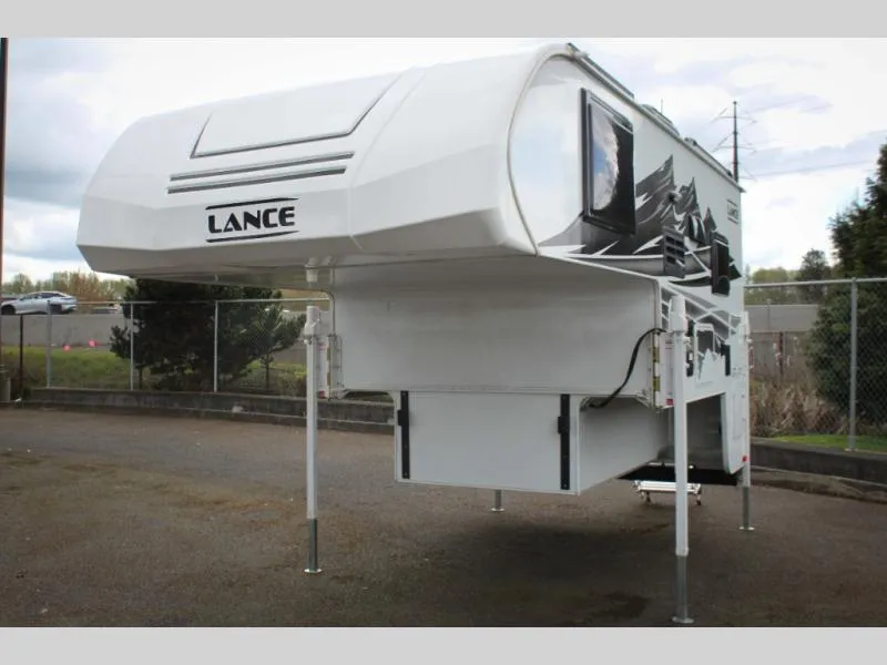 2026 Lance Lance Truck Campers Used    825 - Photo 2