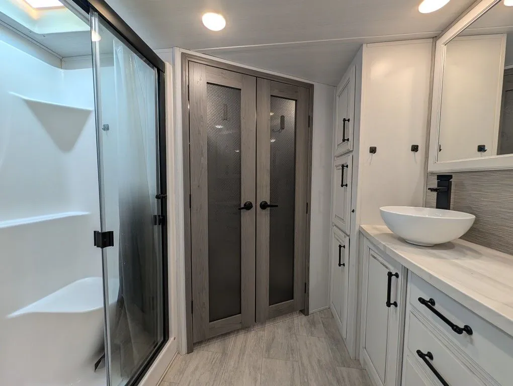 2023 Keystone Montana 3901RK, Photos photo 33