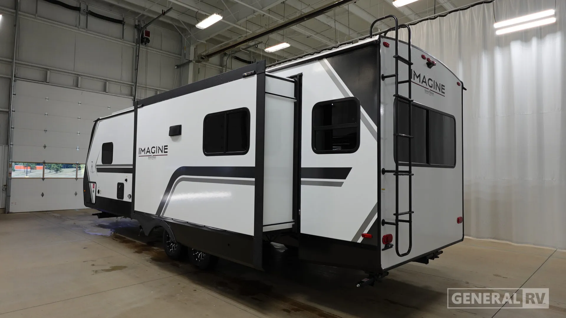 2026 Grand Design Imagine 2970RL - Photo 4