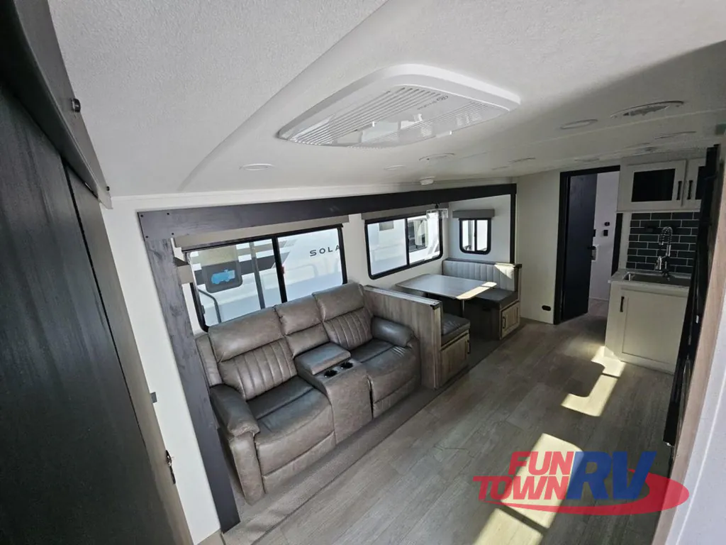 2027 Forest River Solaire 3150TBSS, Photos photo 7
