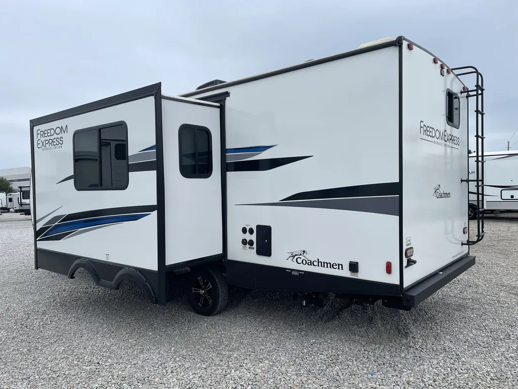 2024 Coachmen Freedom Express Ultra Lite 258BHS, Photos photo 6