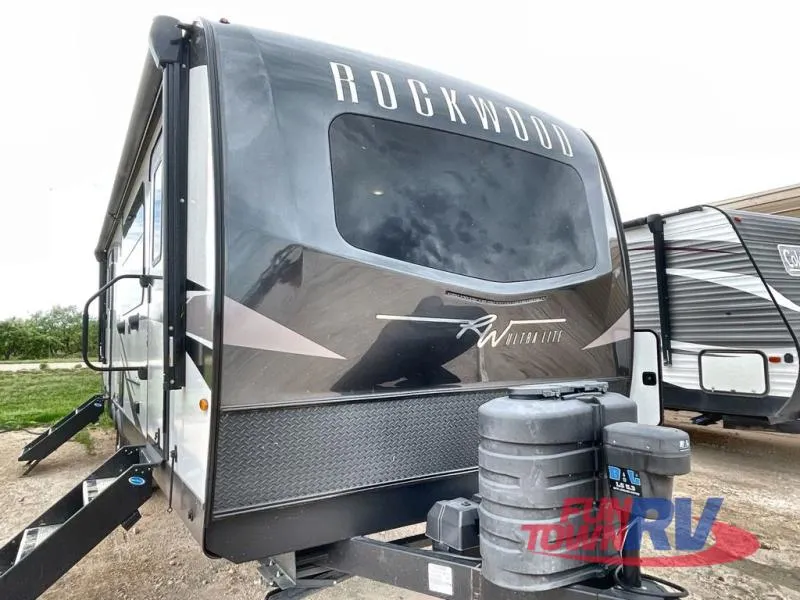 2025 Forest River Rockwood Ultra Lite 2619FK - Photo 2