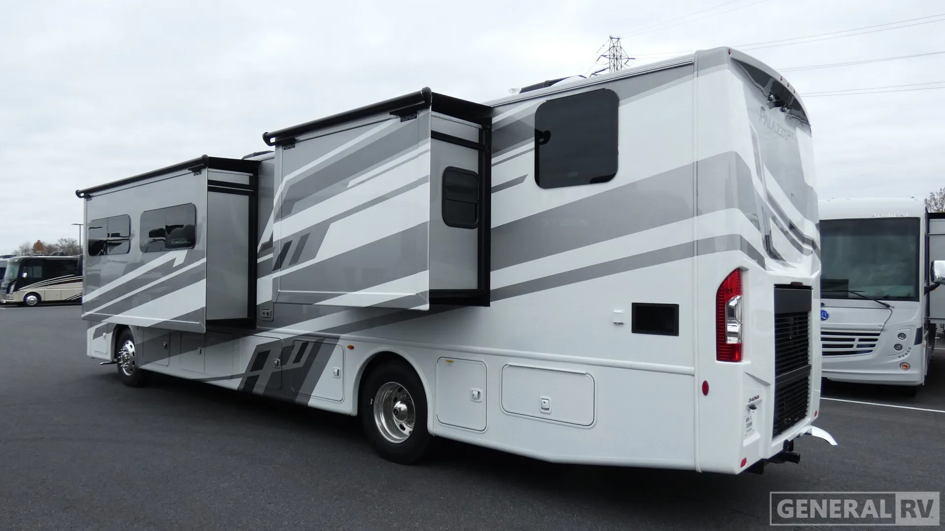 2026 Thor Motor Coach Palazzo GT 37.5 - Photo 4