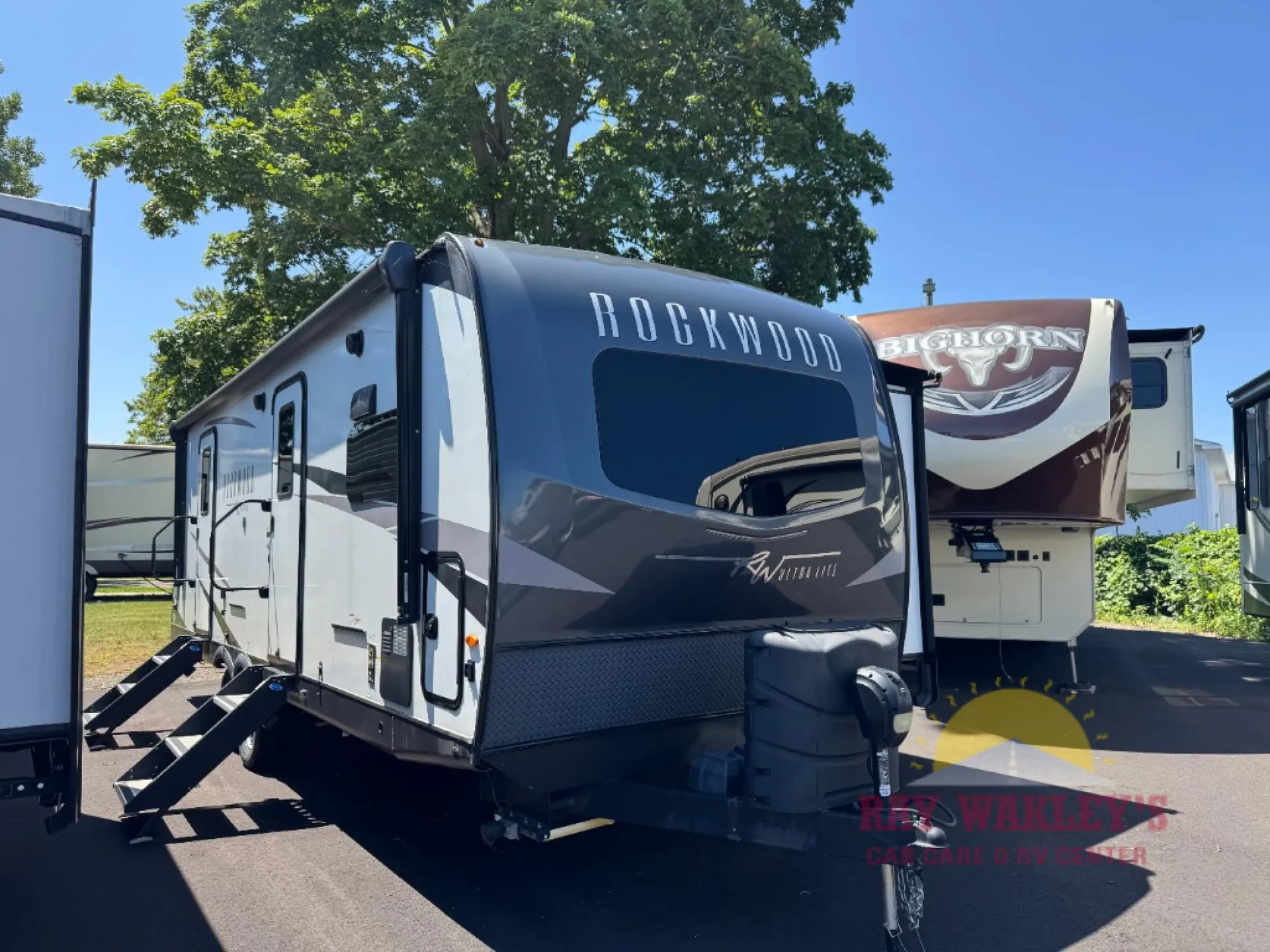 2023 Forest River Rockwood Ultra Lite 2608BS - Photo 4