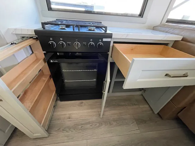 2026 Brinkley Model G 3970, Photos photo 42