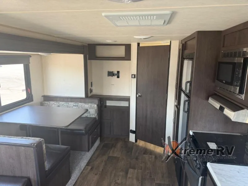 2018 Forest River Wildwood X-Lite 254RLXL - Photo 4