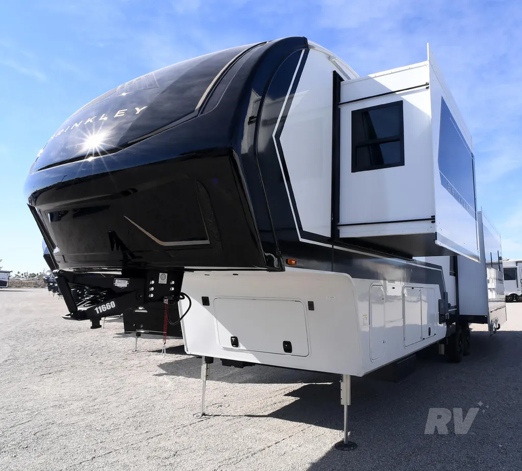 2026 Brinkley Model Z 3600, Photos photo 5