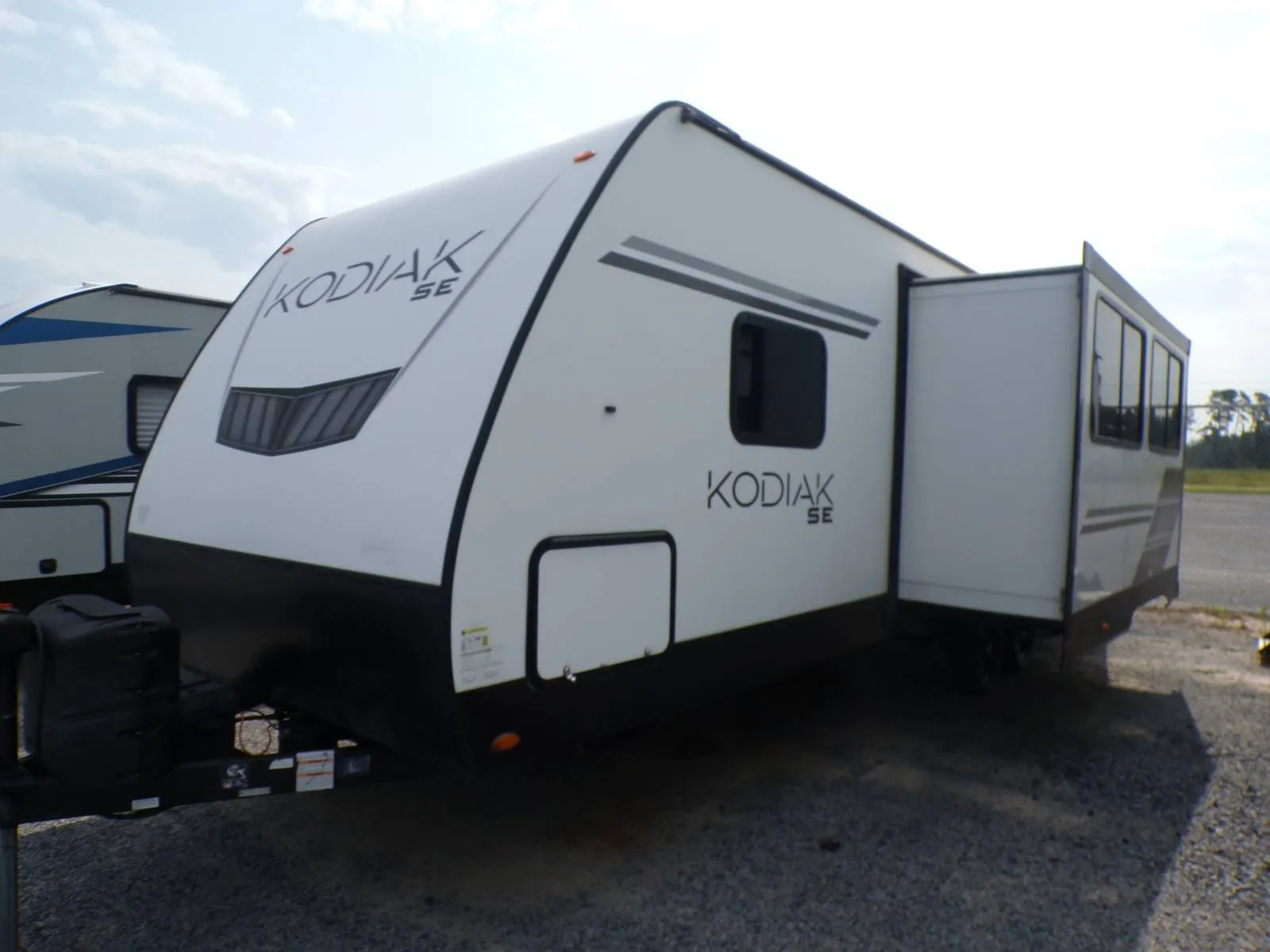 2022 Keystone Kodiak Se 27SBH - Photo 3