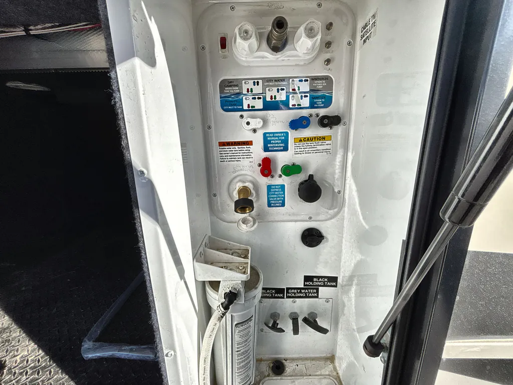2018 Jayco Pinnacle 36FBTS, Photos photo 27