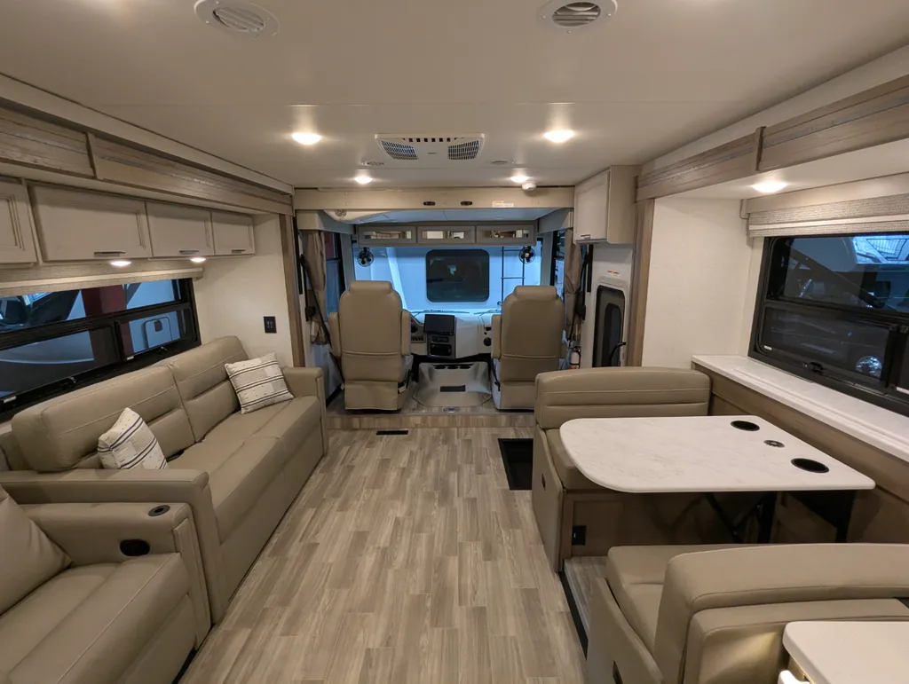 2027 Thor Motor Coach Windsport 36H, Photos photo 45