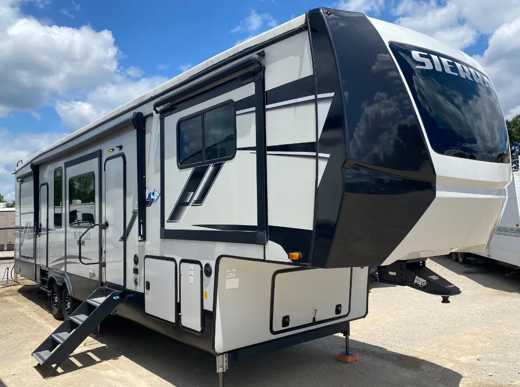2022 Forest River Sierra Luxury 379FLOK - Photo 2