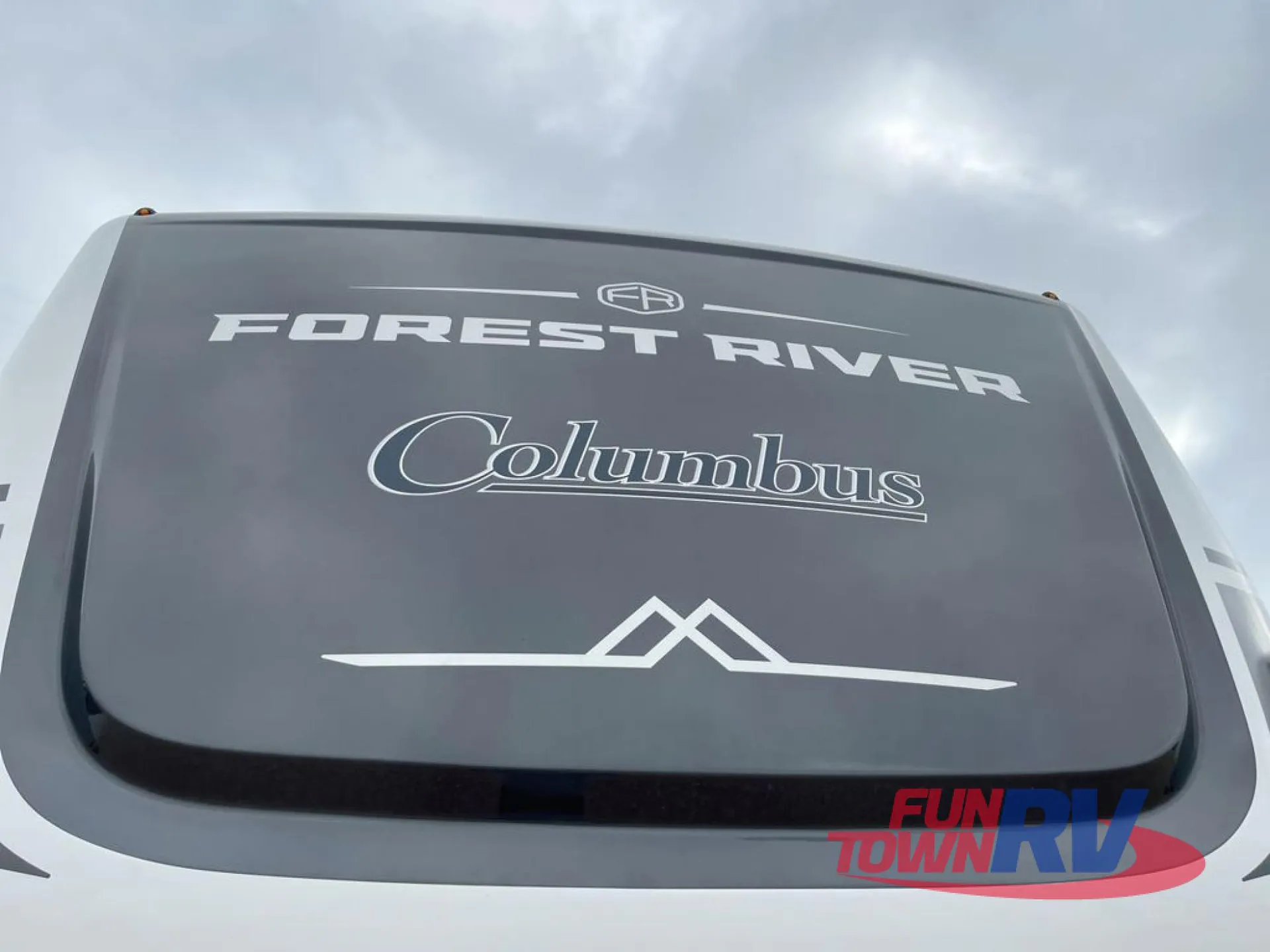 2025 Forest River Columbus 380RL - Photo 3
