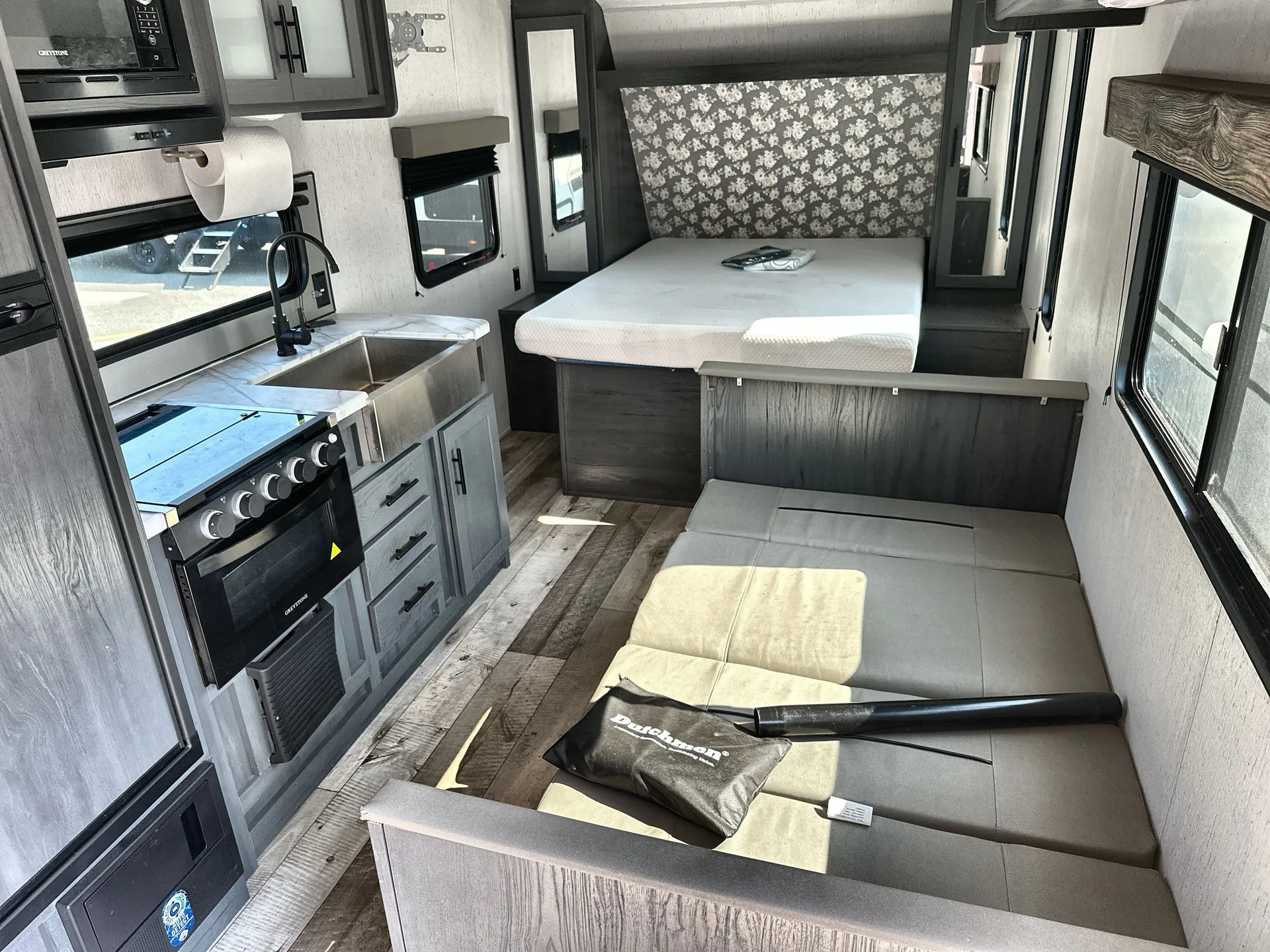 2022 Dutchmen Aspen Trail 1900RBWE — living area main