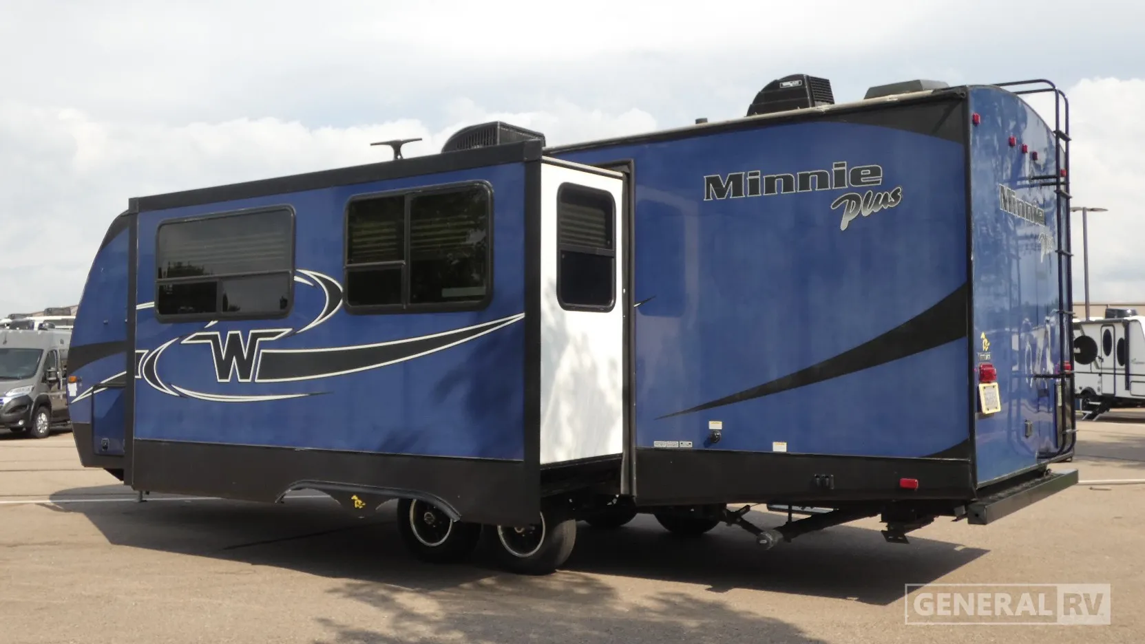 2019 Winnebago Minnie 27BHSS - Photo 4