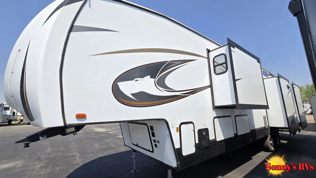 2023 Forest River Sabre 38RLH, Photos photo 11