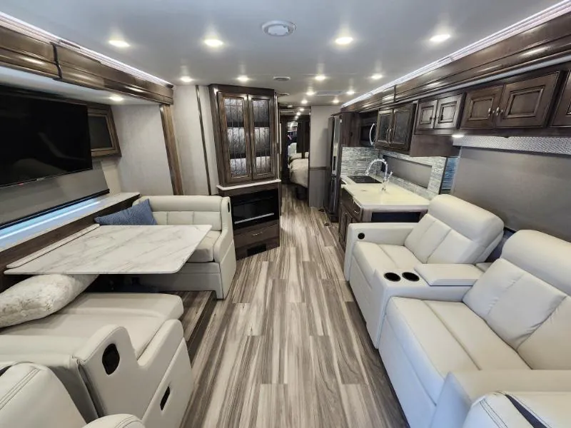2023 Holiday Rambler Nautica 33TL - Photo 4