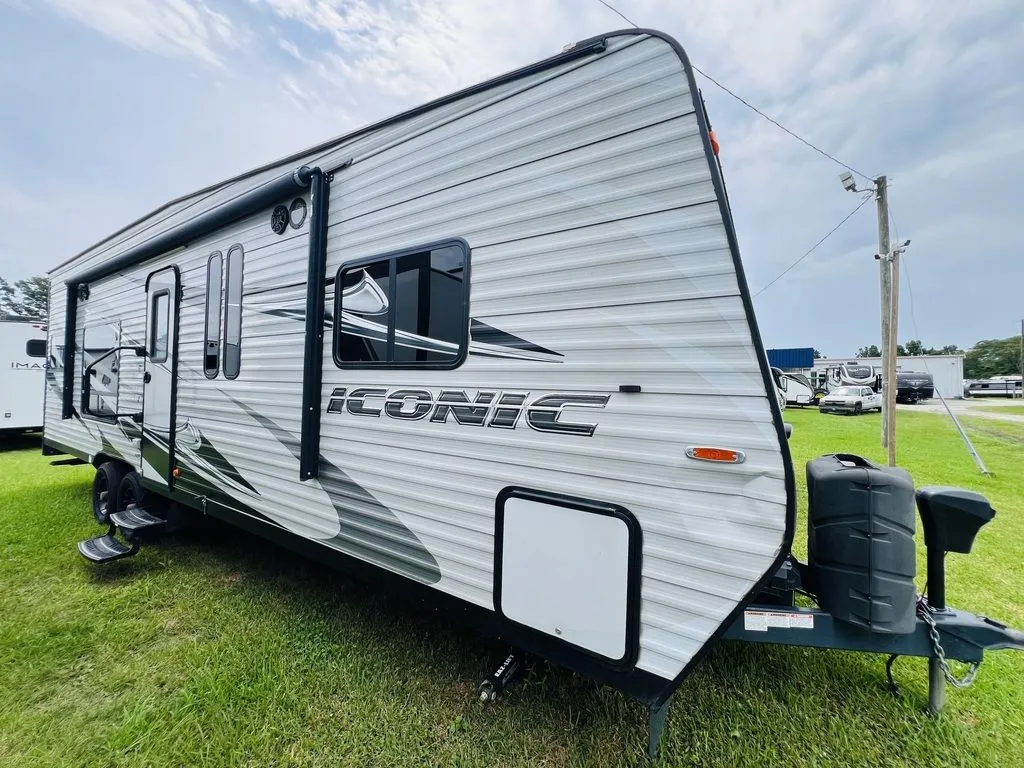 2017 Eclipse Iconic Pro-Lite 2714SF - Main photo