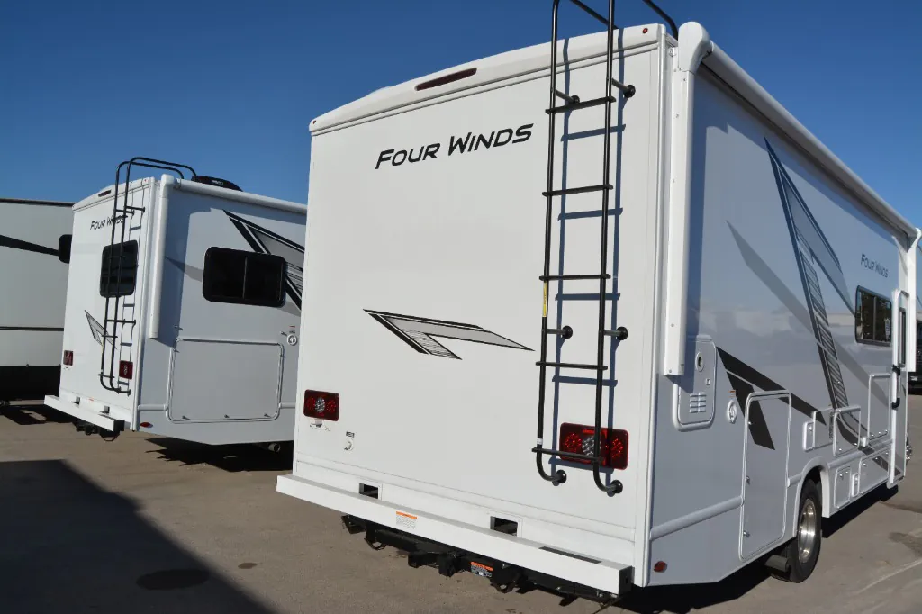 2025 Thor Motor Coach Four Winds 27P - Photo 3