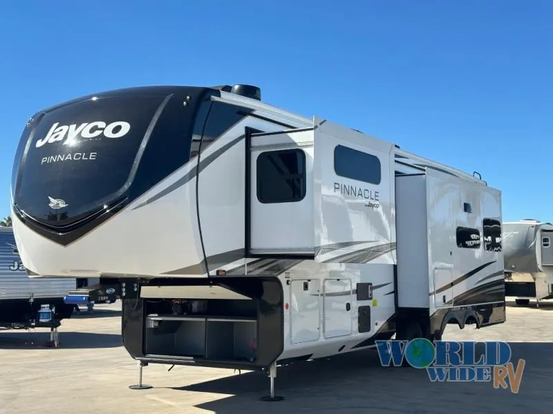 2026 Jayco Pinnacle 32RLTS - Photo 3