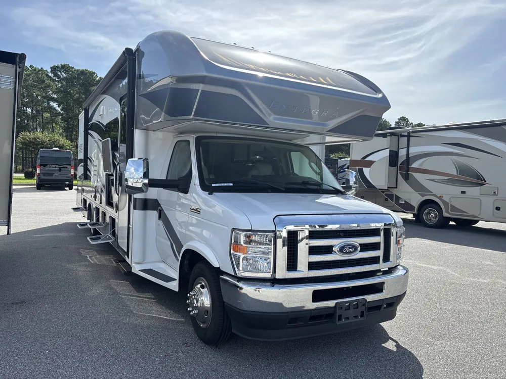 2022 Entegra Coach Esteem 29V - Photo 2