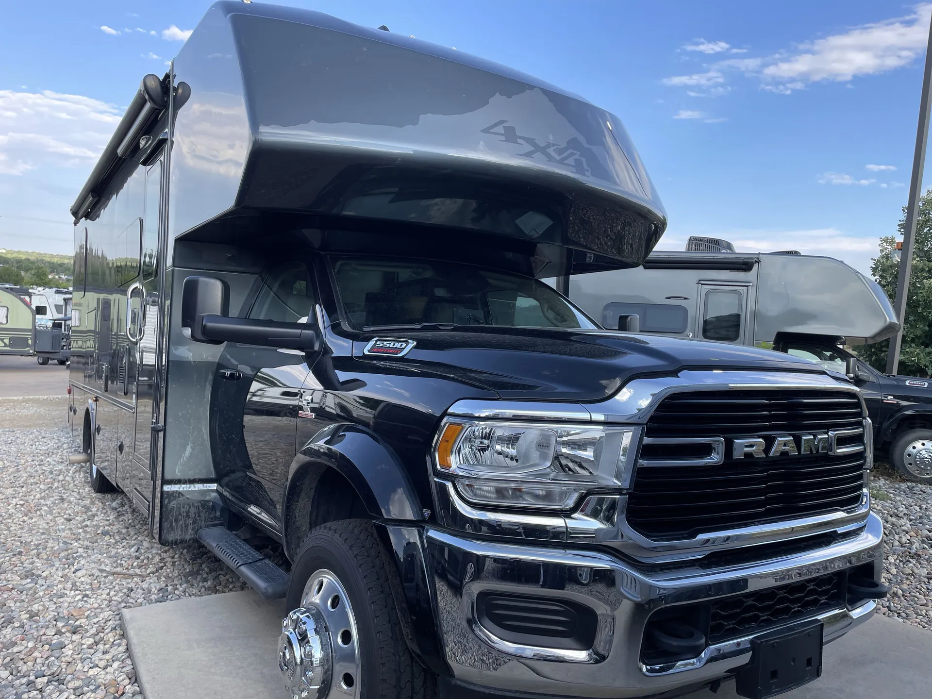 2021 Dynamax Corp Isata 5 30FW - Photo 2