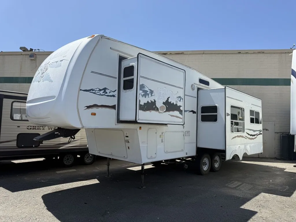 2005 FOREST RIVER WILDCAT 29RLBS - Main photo