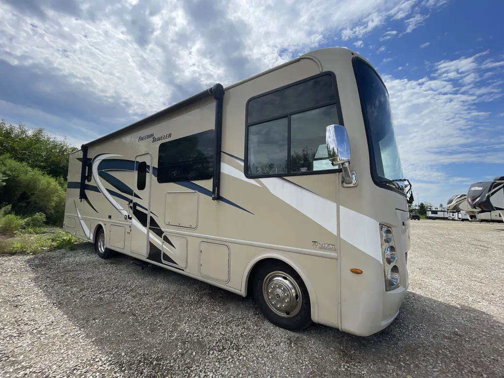 2022 Thor Motor Coach Freedom Traveler A32, Photos photo 23