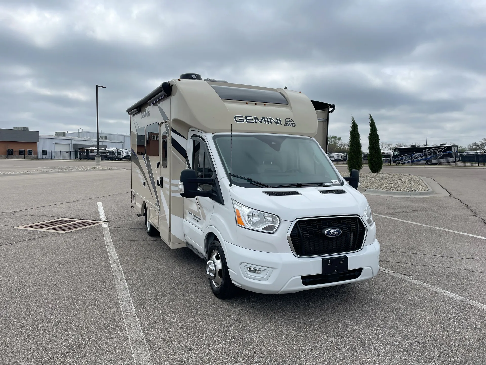 2022 Thor Motor Coach Gemini 23TE - Photo 2