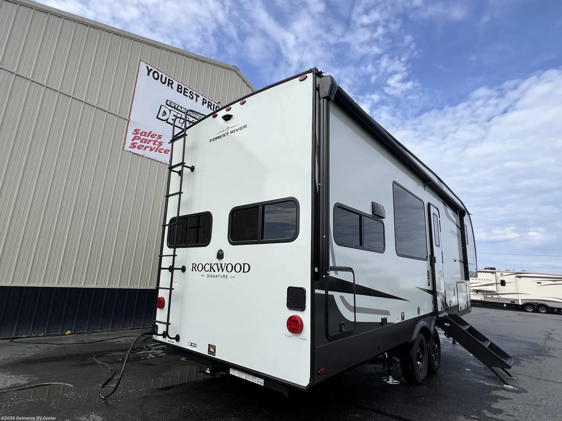 2027 Forest River Rockwood Signature 301SRK - Photo 4