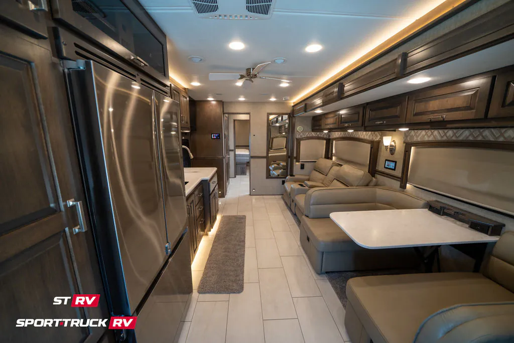 2023 Renegade RV Classic 38CSB - Photo 3