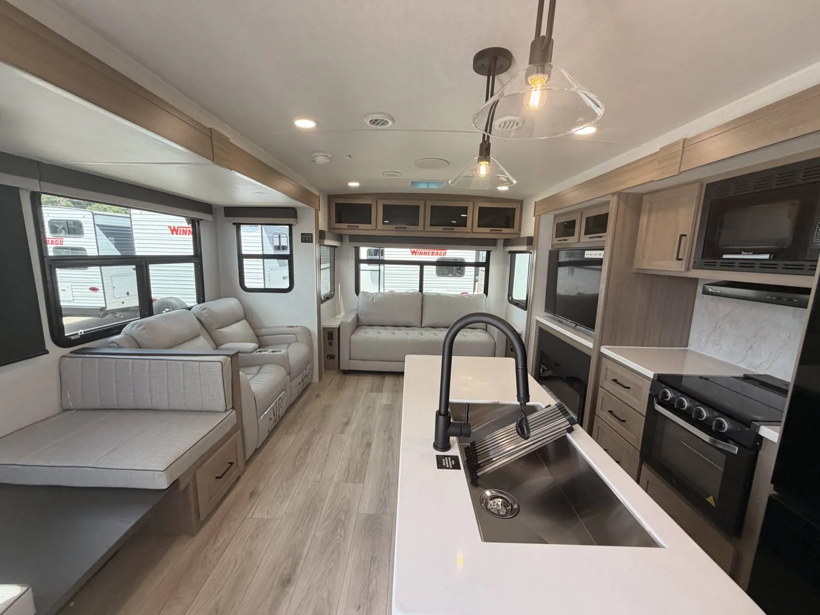 2027 Forest River Rockwood Ultra Lite 2916RL — Photo 6