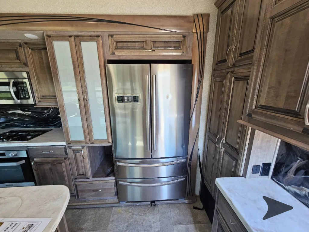 2020 Forest River Cedar Creek Champagne Edition 38EL, Photos photo 25